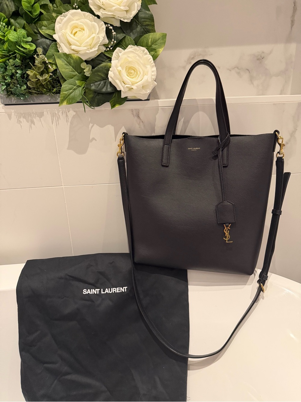 Yves Saint Laurent Cabas Bag like new